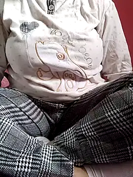 Snapshot of 3ahhd chatting on 03-06-25, 02:51 3ahhd online show from 03-06-25, 02:51
