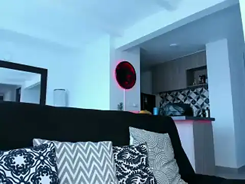 Snapshot of tony_muscle chatting on 01-22-25, 10:48 tony muscle online show from 01-22-25, 10:48