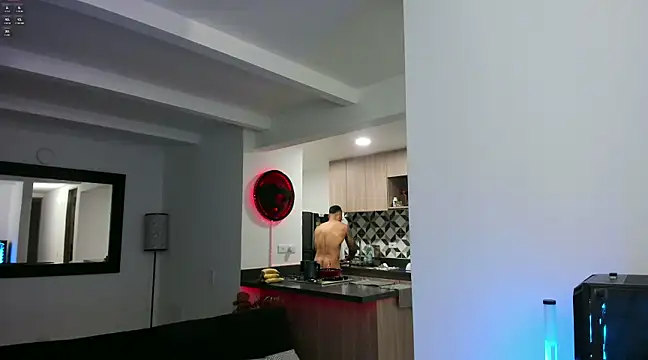 Snapshot of tony_muscle chatting on 02-04-25, 02:49 tony muscle online show from 02-04-25, 02:49