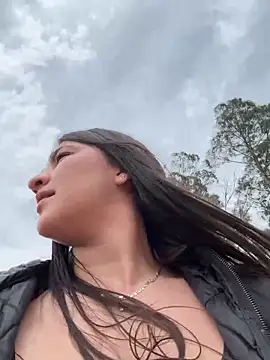 AhriCutte online show from 02-09-25, 05:43