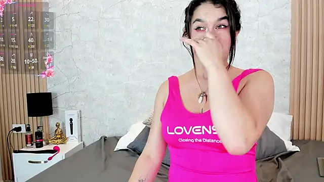 mayragonzpe   online show from 02-01-25, 07:13