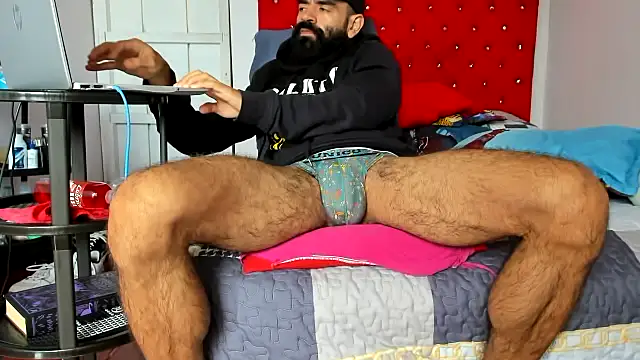 Chriss evanss  online show from 12-21-25, 02:24