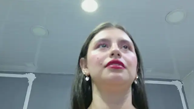 Snapshot of MadelineBeckert chatting on 06-03-26, 07:19 MadelineBeckert online show from 06-03-26, 07:19