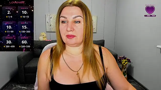 Lili Crossi online show from 02-12-25, 06:40