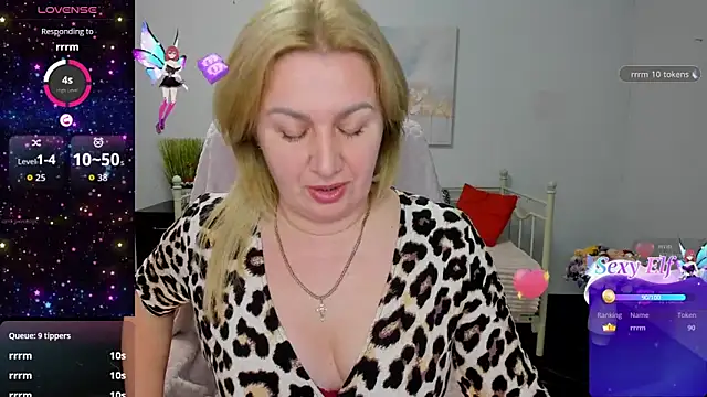 Lili Crossi online show from 04-25-26, 06:05