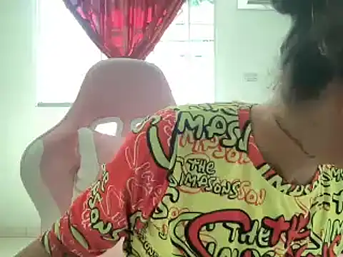 Snapshot of Susandolls chatting on 01-12-25, 03:46 Susandolls online show from 01-12-25, 03:46