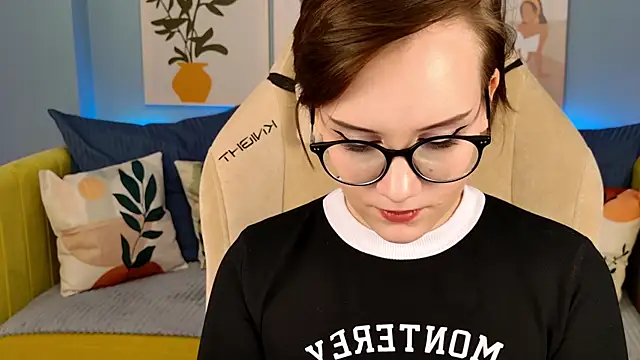 StellaGloww online show from 01-04-25, 11:43