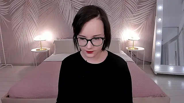 StellaGloww online show from 03-21-25, 05:11