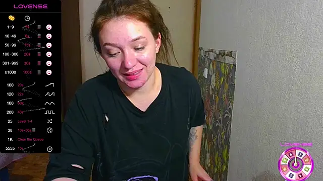 Snapshot of Chloe_strip chatting on 10-12-25, 12:04 Chloe strip online show from 10-12-25, 12:04