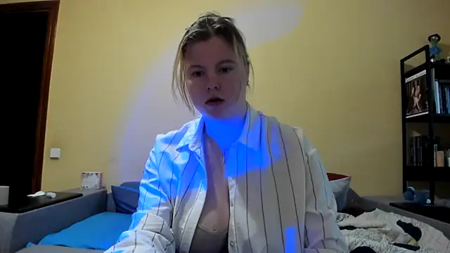 Snapshot of LillyDepp chatting on 02-05-26, 02:22 LillyDepp online show from 02-05-26, 02:22