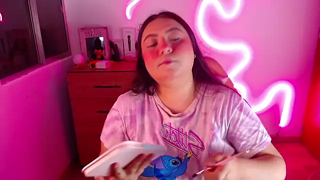 Snapshot of Rebeca_charme21 chatting on 12-07-24, 02:20 Rebeca charme21 online show from 12-07-24, 02:20