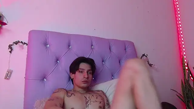 Apolo Hidalgo01 online show from 01-21-25, 04:37