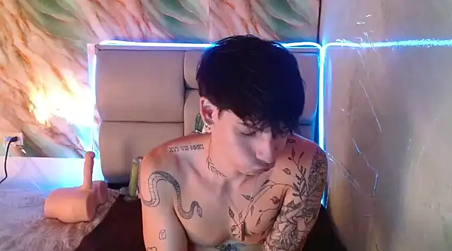 Apolo Hidalgo01 online show from 03-18-25, 04:59