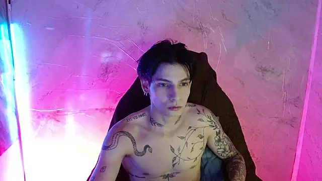 Apolo Hidalgo01 online show from 09-11-25, 06:52