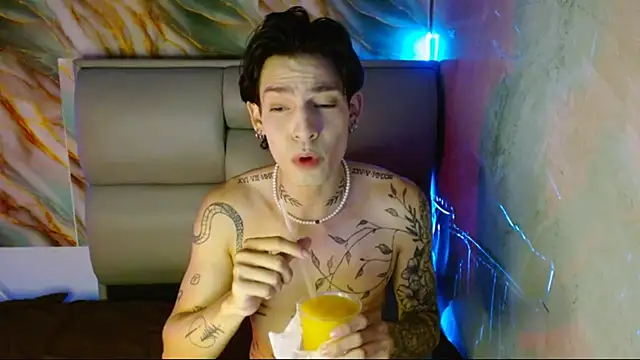 Apolo Hidalgo01 online show from 09-14-25, 07:02