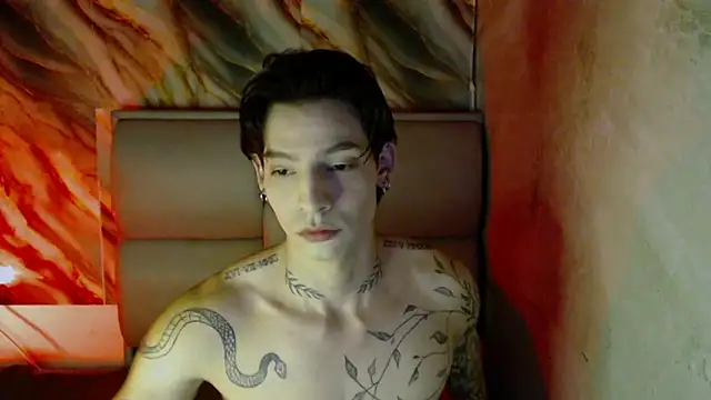 Apolo Hidalgo01 online show from 09-28-25, 06:02