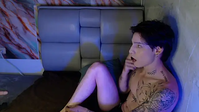 Apolo Hidalgo01 online show from 10-02-25, 06:37