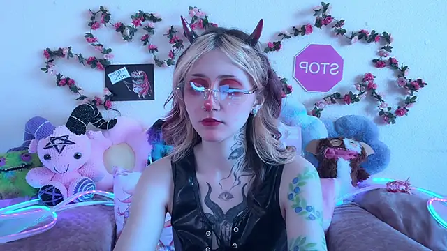  Devill Baby online show from 05-19-26, 01:56