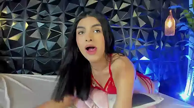 Snapshot of rihannagil chatting on 01-04-25, 09:20 rihannagil online show from 01-04-25, 09:20