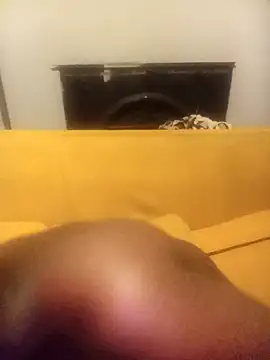 Snapshot of HotBootyBabe90 chatting on 12-06-24, 01:18 HotBootyBabe90 online show from 12-06-24, 01:18