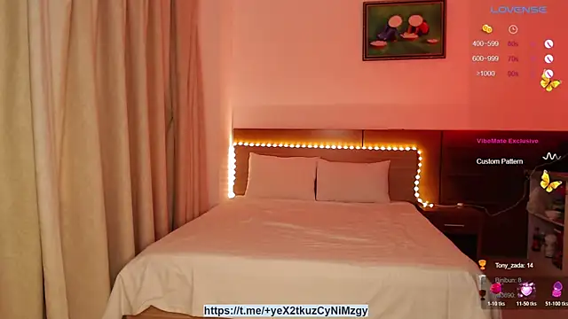 Snapshot of Sophy__soft chatting on 05-06-26, 04:19 Sophy soft online show from 05-06-26, 04:19