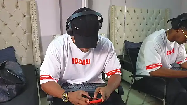 AdonisKnight online show from 01-20-25, 07:46