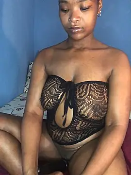 NunuBerry16 online show from 12-13-24, 01:26