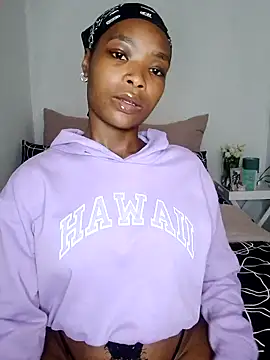 NunuBerry16 online show from 10-01-25, 11:27