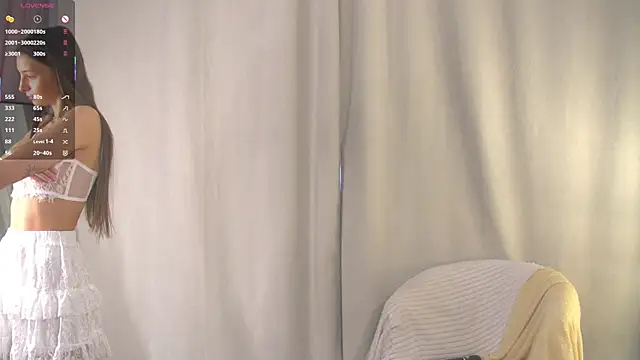 Snapshot of GeorginaCurvin chatting on 05-04-26, 11:01 GeorginaCurvin online show from 05-04-26, 11:01