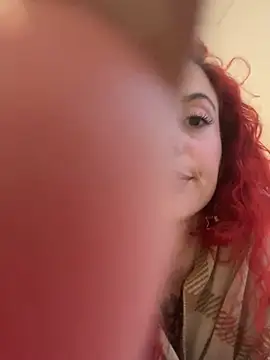 Snapshot of Borbala_Iggy chatting on 02-05-25, 10:33 Borbala Iggy online show from 02-05-25, 10:33