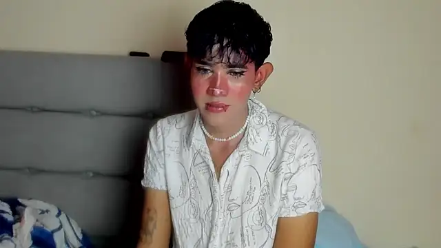 andrew uwu  online show from 12-22-25, 09:56