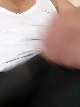 Snapshot of Hotrayyy chatting on 12-24-24, 03:27 Hotrayyy online show from 12-24-24, 03:27