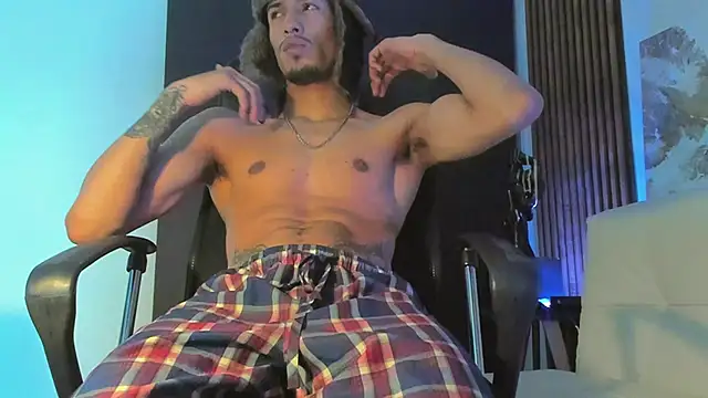 Snapshot of rafael_stone chatting on 03-05-25, 03:40 rafael stone online show from 03-05-25, 03:40