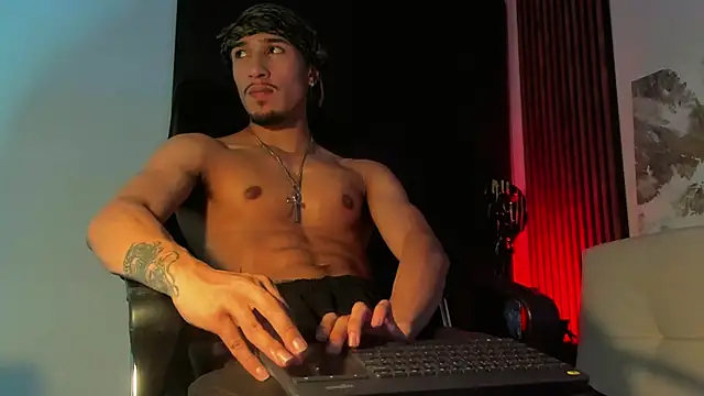 Snapshot of rafael_stone chatting on 03-08-25, 05:07 rafael stone online show from 03-08-25, 05:07