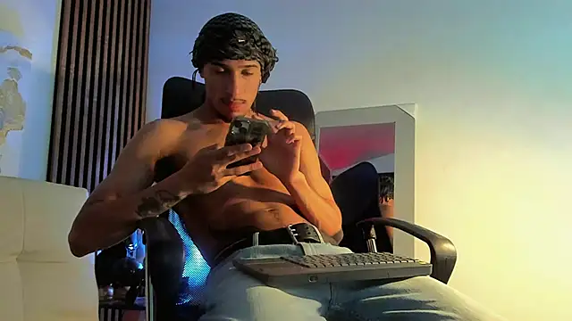 Snapshot of rafael_stone chatting on 03-09-25, 06:50 rafael stone online show from 03-09-25, 06:50