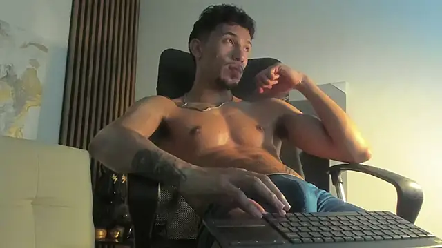 Snapshot of rafael_stone chatting on 03-12-25, 06:51 rafael stone online show from 03-12-25, 06:51