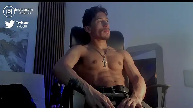 Snapshot of rafael_stone chatting on 09-18-25, 02:13 rafael stone online show from 09-18-25, 02:13