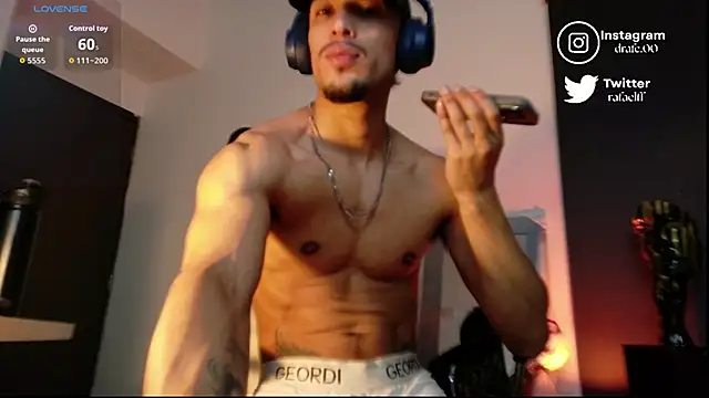 Snapshot of rafael_stone chatting on 10-16-25, 03:40 rafael stone online show from 10-16-25, 03:40