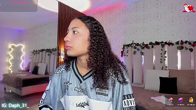 Daphnne tay online show from 02-19-26, 03:35