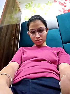 Aleena Rai online show from 03-12-25, 07:49