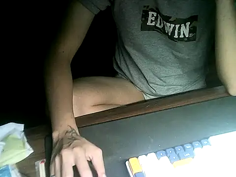 Snapshot of Ryan67533 chatting on 11-15-25, 12:08 Ryan67533 online show from 11-15-25, 12:08