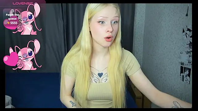 Snapshot of lisa_barbie chatting on 02-11-25, 07:27 lisa barbie online show from 02-11-25, 07:27