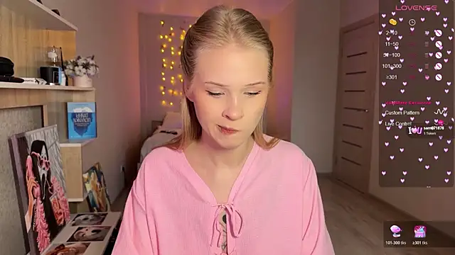 lisa barbie online show from 12-22-25, 11:18