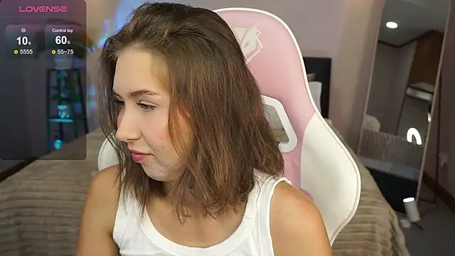 LinaSiren online show from 12-14-24, 03:18