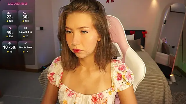 LinaSiren online show from 12-29-24, 03:22