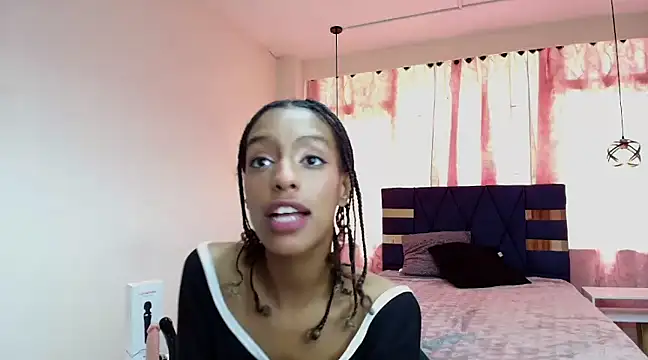 Zia Green online show from 02-05-25, 03:31