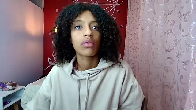 Zia Green online show from 02-23-25, 05:01