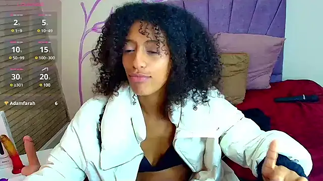 Zia Green online show from 03-18-25, 03:31