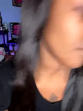 ebonycatlisaaaalime online show from 10-20-25, 12:38