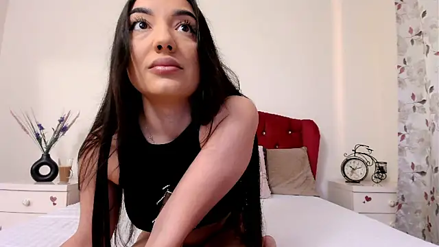 RoxyBestAsss online show from 05-19-26, 04:19